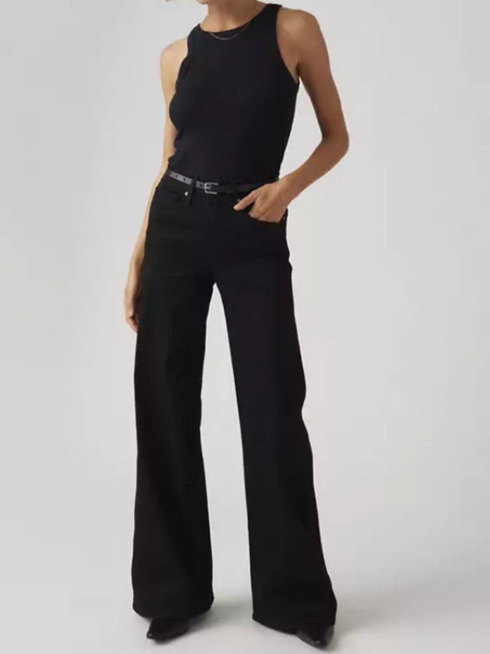NWT Levi's Womens 318 Shaping Wide-Leg Jeans (34 X 32)